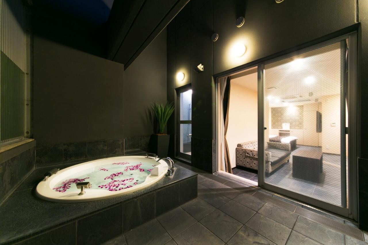 Hotel Lotus Toyonaka (Adults Only) Exterior foto